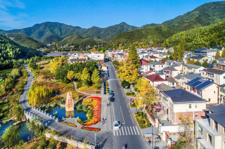 貫徹落實習近平總書記重要指示交通在行動 交出實干擔當?shù)拇鹁? /></div>
                            <p class=