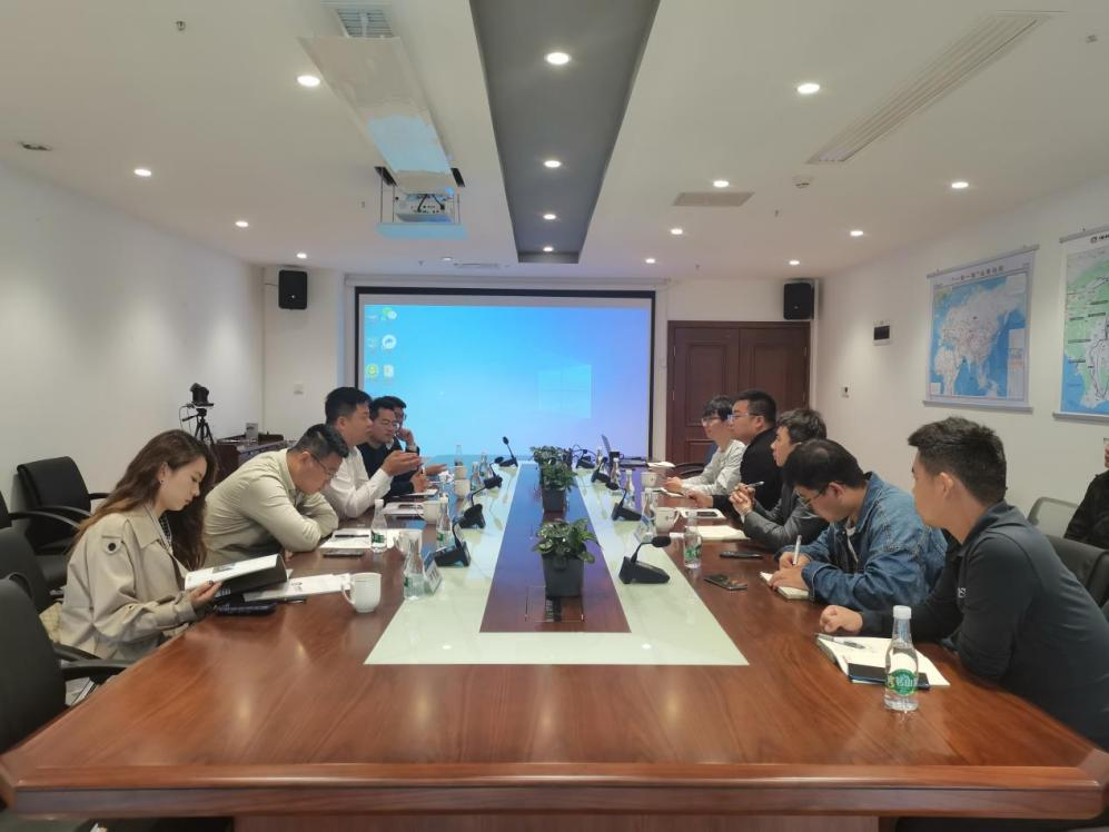 中國（云南）自由貿(mào)易試驗區(qū)黨工委委員副主任李琳一行到瑞和錦程參觀交流